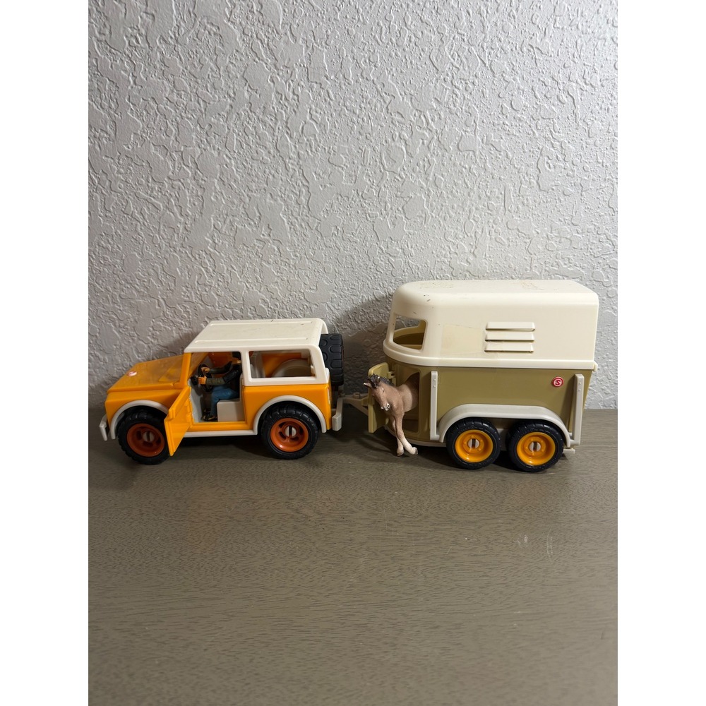 Retired 2003 Schleich Horse Trailer (40185) And Jeep Car 4x4 W/ Driver (42025)